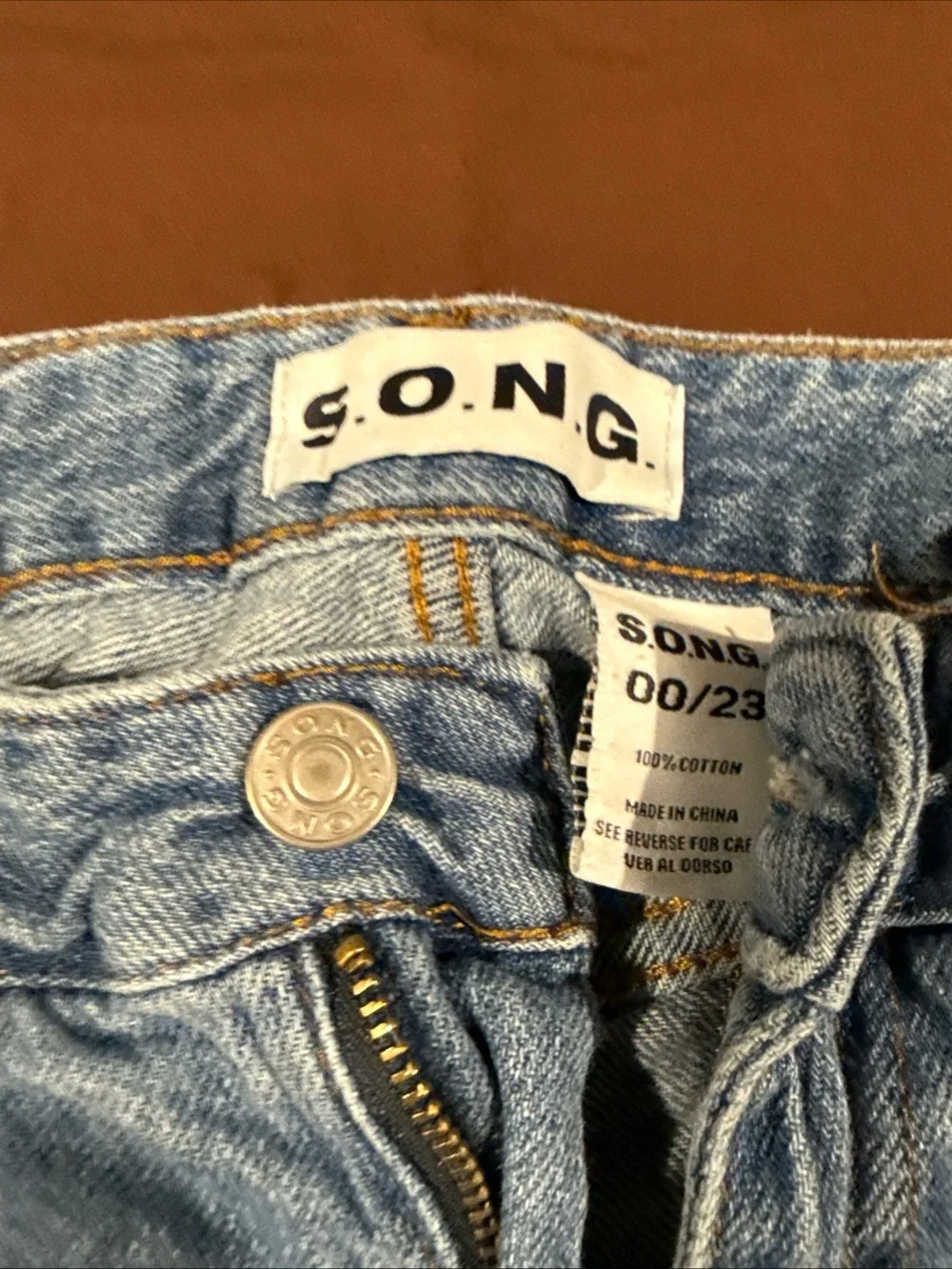 Light Blue Distressed Women's Jeans